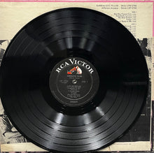Load image into Gallery viewer, JEFFERSON AIRPLANE / Surrealistic Pillow (RCA Victor, LSP 3766, LP)