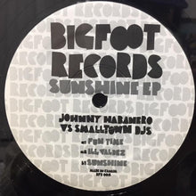 Load image into Gallery viewer, JOHNNY HABANERO vs SMALLTOWN DJs / SUNSHINE EP
