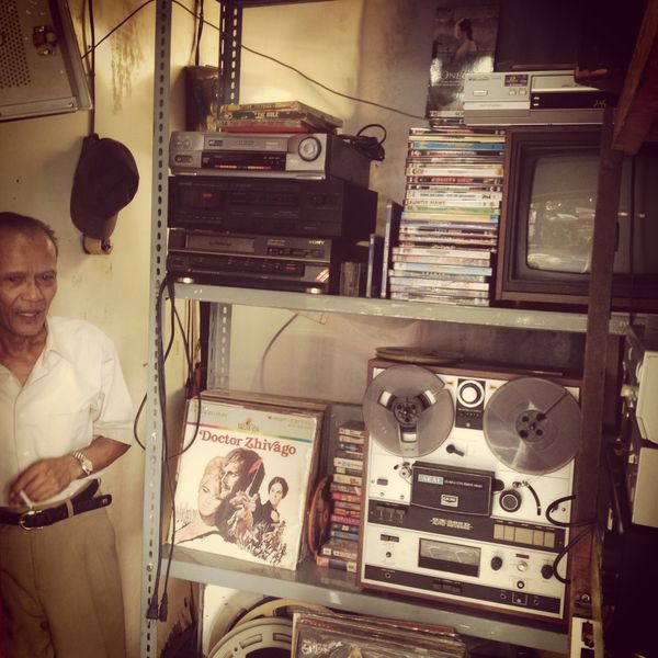 インドネシア、ジャカルタのレコード屋さん -Diggin' in Jakarta-
