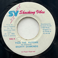 MIGHTY DIAMONDS / Pass The Kutchie (Shocking Vibes, 7inch)