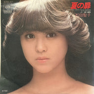 松田聖子 (MATSUDA SEIKO) / 夏の扉 (CBS/Sony, 07SH 977, 7inch)