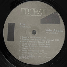 画像をギャラリービューアに読み込む, DAVID BOWIE / Low ( RCA – AYL1-3856, LP)
