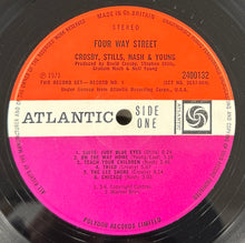 画像をギャラリービューアに読み込む, Crosby, Stills, Nash &amp; Young / 4 Way Street ( Atlantic – 2657 004, LP)
