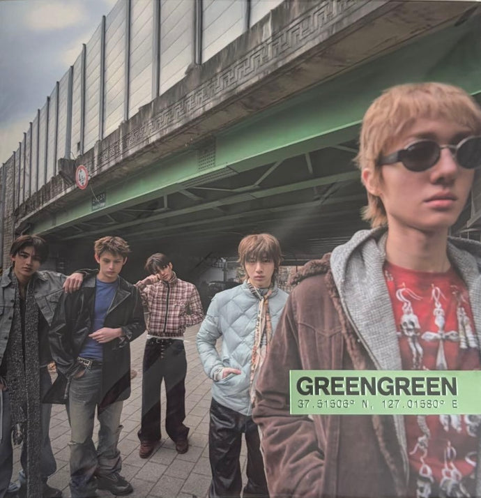 Cortis / GREENGREEN ( Bighit Music – BHE0801, LP) Translucent