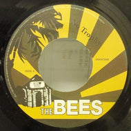 BEES / NO TROPHY
