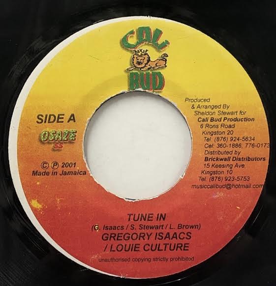 GREGORY ISAACS / LOUIE CULTURE / Tune In