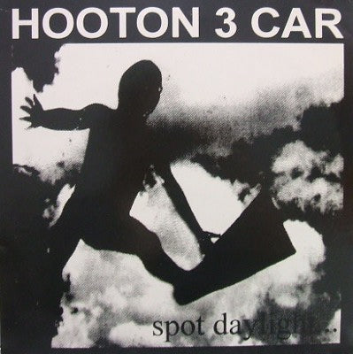 HOOTON 3 CAR / SPOT DAYLIGHT...