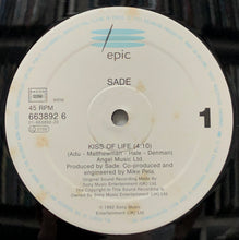 画像をギャラリービューアに読み込む, SADE / Kiss Of Life (6638926, 12inch)
