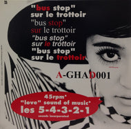 LES 5-4-3-2-1 / BUS STOP