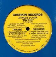 MONDEE OLIVER / STAY CLOSE
