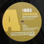 QUASIMODE / GIANT BLACK SHADOW