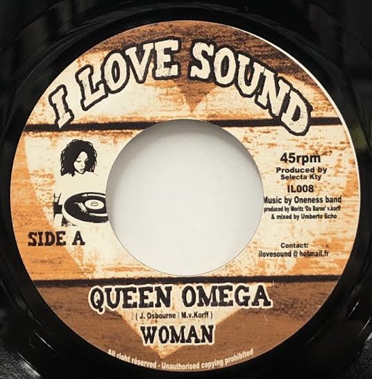 QUEEN OMEGA / Woman