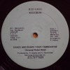UNIVERSAL ROBOT BAND / DANCE AND SHAKE YOUR TAMBOURINE (ORIGINAL)